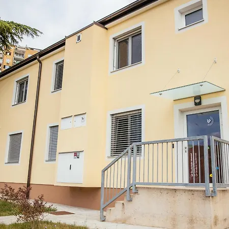 Hostel Prenocisca Prisoje