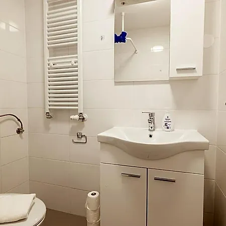 Prenocisca Prisoje Hostel Koper