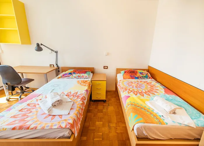 Prenocisca Prisoje Hostel *